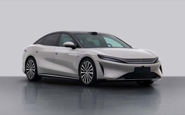 工信部車展 多款新車亮相引發(fā)關(guān)注