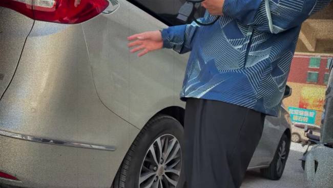 二手燃油车价格大跌豪车车商亏本卖