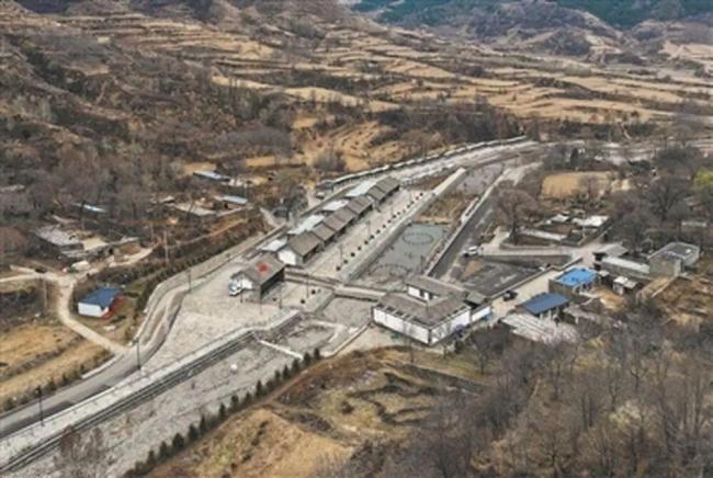 山西原平斥资近亿元建景观小镇烂尾 盲目开发成空城