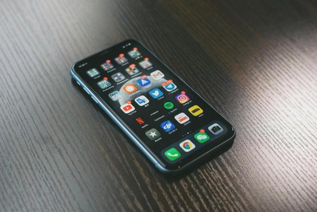 多地投诉通信运营商杀熟 老用户越用越贵引发热议