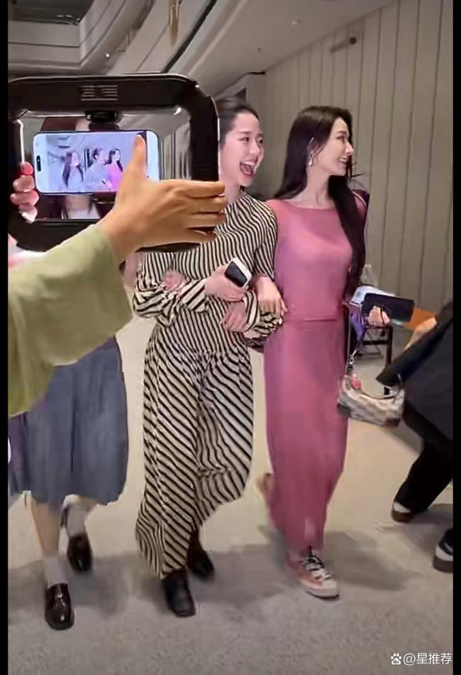 张慧雯代斯真回北京约上了 姐妹情深引爆热议