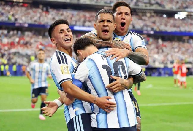 阿根廷2-0战胜奥地利 梅西加冕射手王