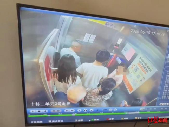 49岁女子电梯坠亡获赔100万 今日安葬 家属与多方达成赔偿协议