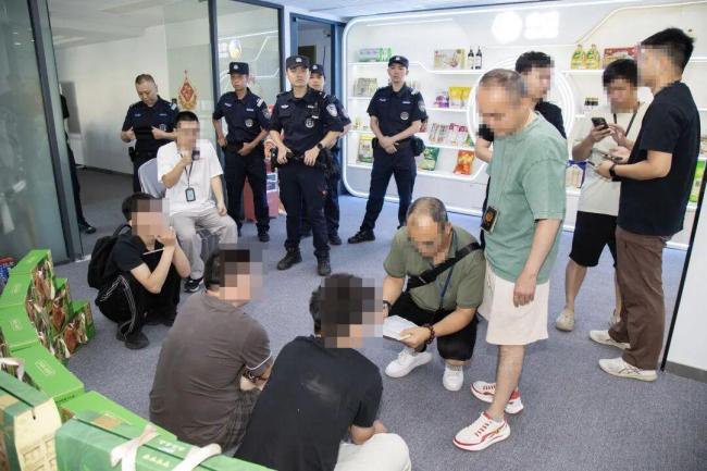 卖了500万“神药”出厂价仅几毛钱 特大保健品诈骗案告破