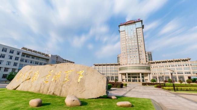 南航发布2026本科招生宣传片 14种人生答案