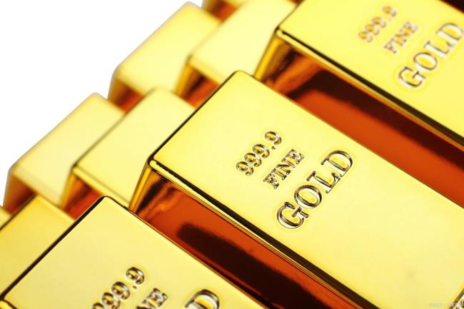 暴跌砸出的坑是黄金坑吗 金价探底引发抄底争议