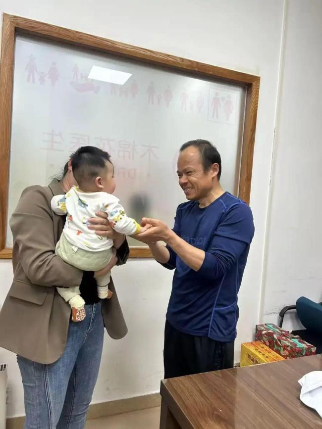 病历变戒烟令:丈夫不戒烟就不手术 生育不是一人之事