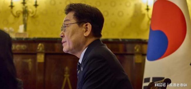 学者：李在明面临信任危机 支持率六周连跌