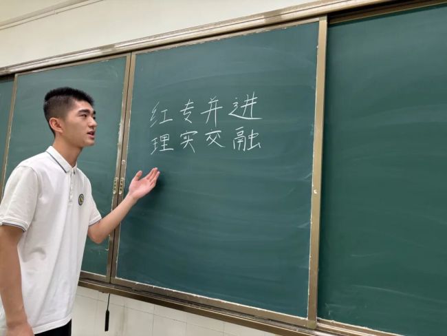 初三男生30天冲刺高考斩获637分