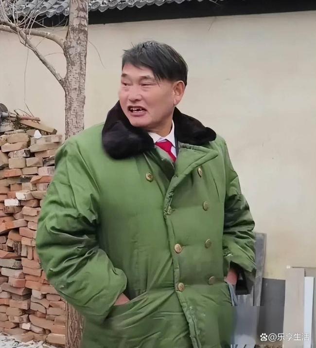 “大衣哥”朱之文档期排到十月 舞台与生活的双重挑战