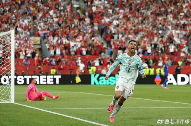 莱万质疑FIFA偏袒C罗和葡萄牙 争议判罚引关注