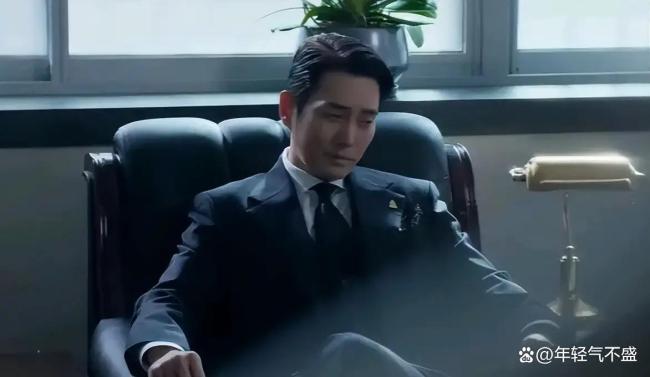 暑期档被说黑马的剧来了 《金特务》爽感拉满