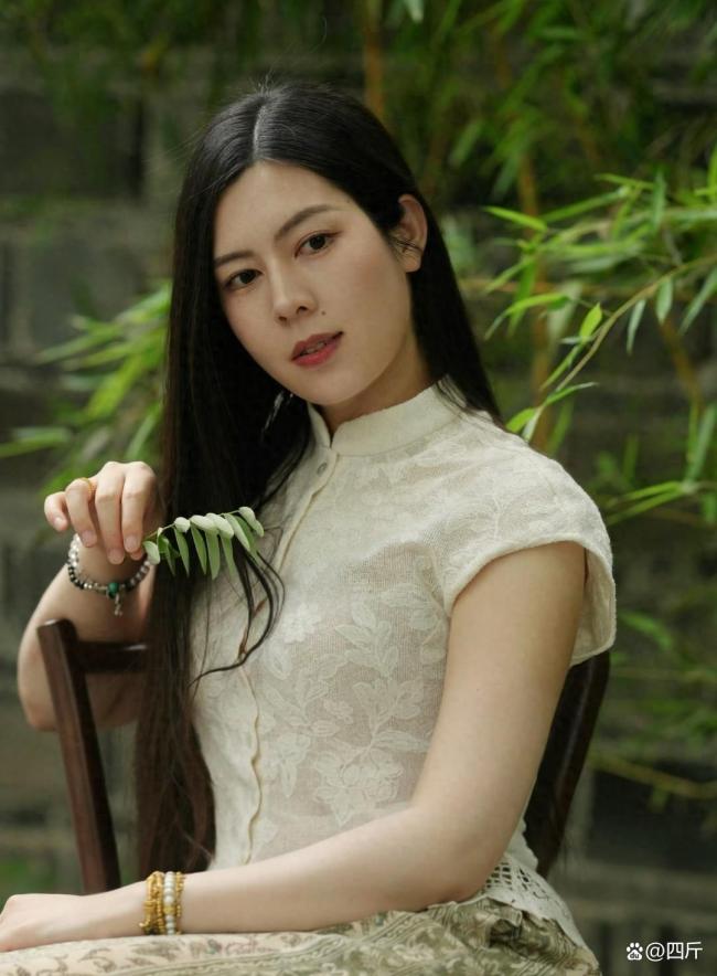 唐香玉 埃克