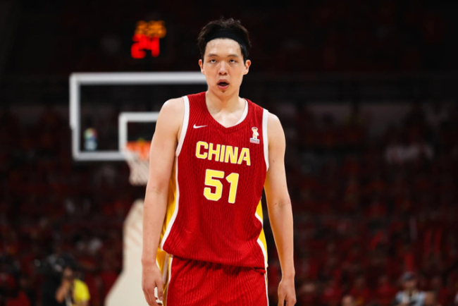 杨瀚森继续参加8月世预赛？短短一年舆论已大翻转