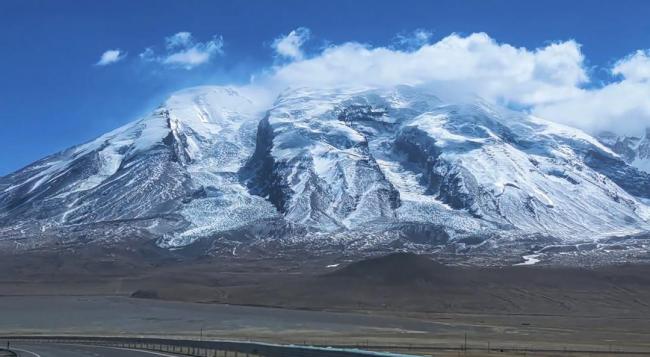 7000米入门雪山夺命3人已遇难 暴风雪中失联悲剧