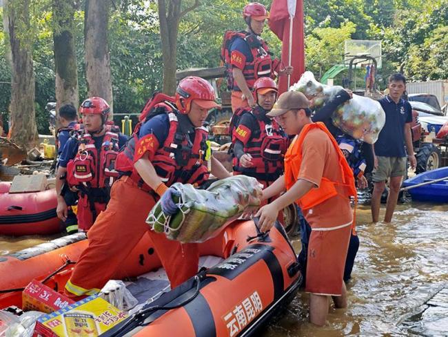 昆明消防驰援广西贵港抢险救援 完成17个点位排涝任务