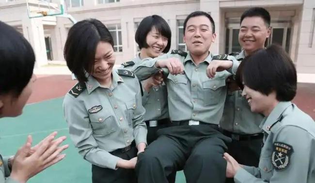 姐姐是世界冠军妹妹考上国防科大 姐妹接力共逐梦