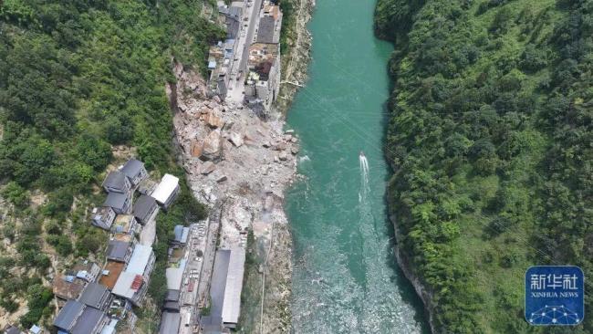 编造“重庆山体崩塌系因烟花爆炸”,警方:已批评教育 谣言混淆视听