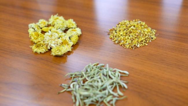 护国寺中医医院与护国寺小吃合作推出养生茶饮“三花饮”