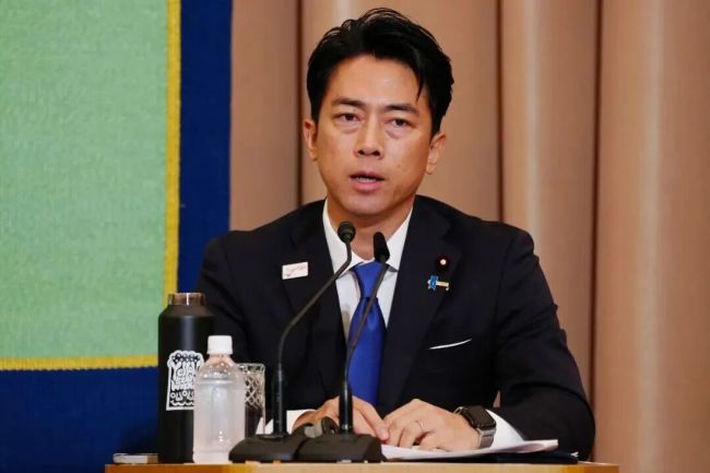 小泉进次郎装都不装了