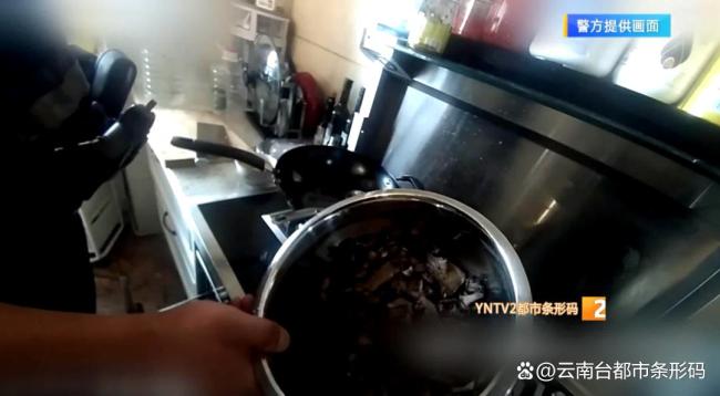 女子尖叫狂敲门 警察追问：吃菌子没 疑因食用见手青中毒