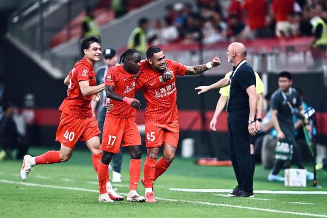 上海海港2-0申花成功复仇 德比战扳回一城