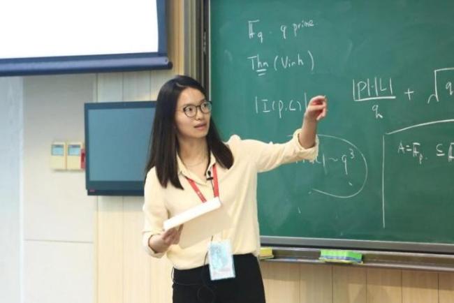 王虹回应斩获大奖 数学之路的热爱与坚持