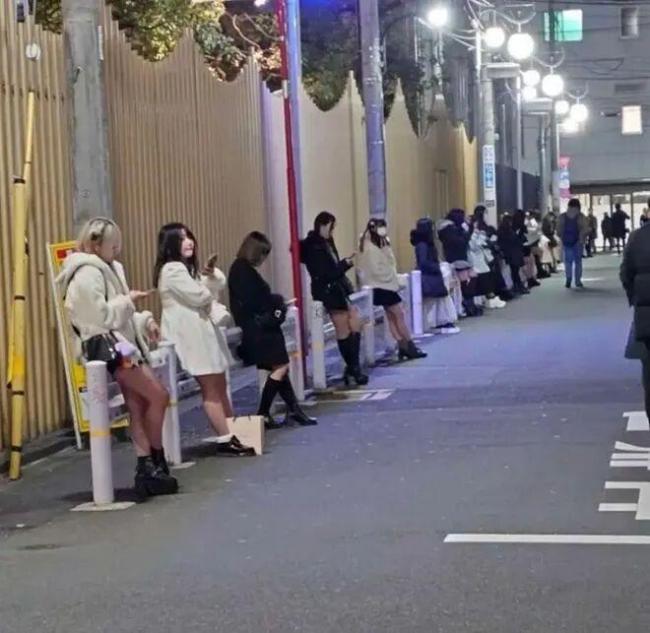 一面是初中生面临死亡威胁,一面是AI篡改侵华历史:日本到底想干吗? 舆论战升级