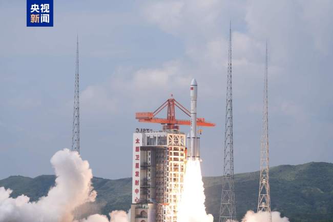 我国成功发射通信技术试验卫星二十七号A/B星
