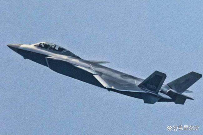 歼-20与F-35战略定位有何区别 空优与多用途的较量