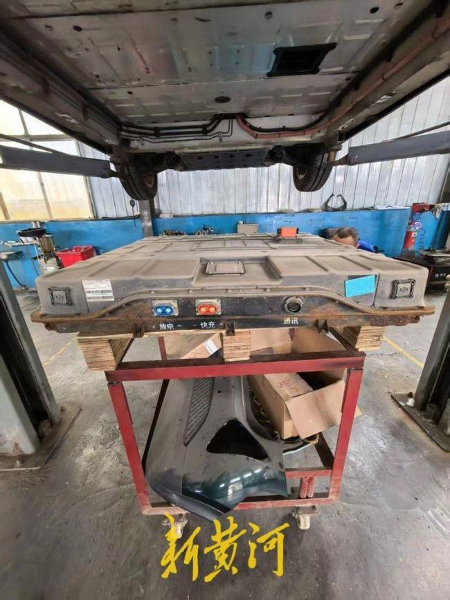 奇瑞小蚂蚁电池外壳锈穿 厂家拒换 车主维权难引发关注