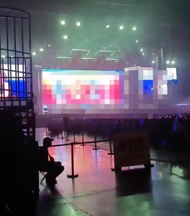 六旬母亲瞒着女儿借身份证进厂了 为生活奔波的无奈选择