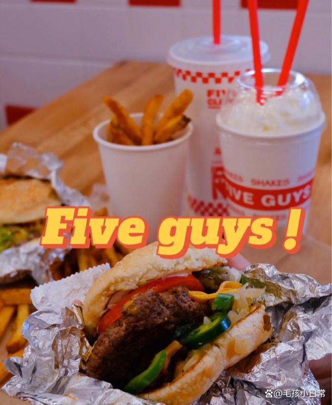 FIVEGUYS北京店排队超百米 新鲜体验引热潮