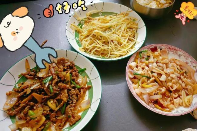 回到家饭菜已上桌 掌勺的是放假的娃 少年掌勺用心琢磨