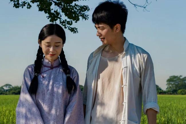 李思潼王彦桐百花奖开幕式合唱歌曲 新老同台传承光影