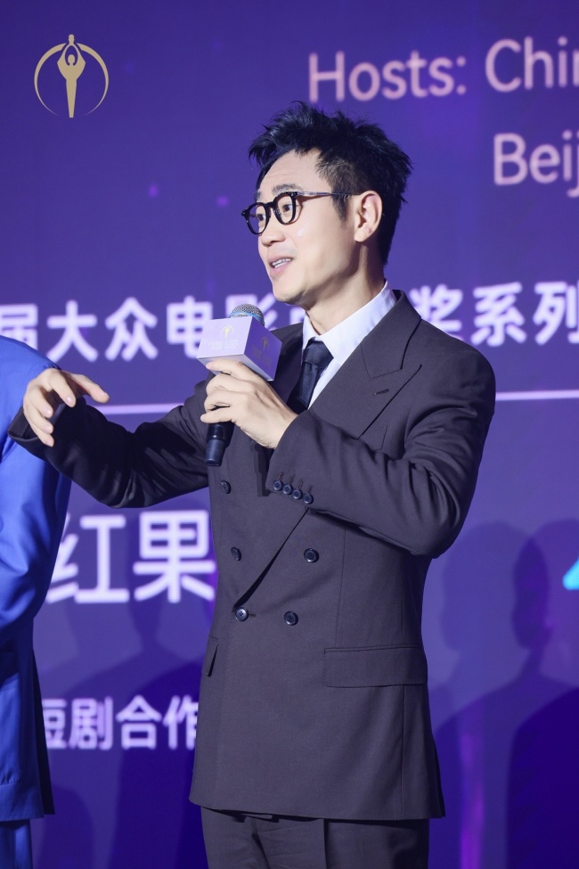 电影人为什么仍相信电影 在明暗交替中生长的感情