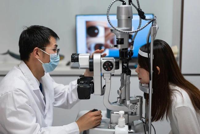 近视超过这个度数 眼部疾病风险骤升