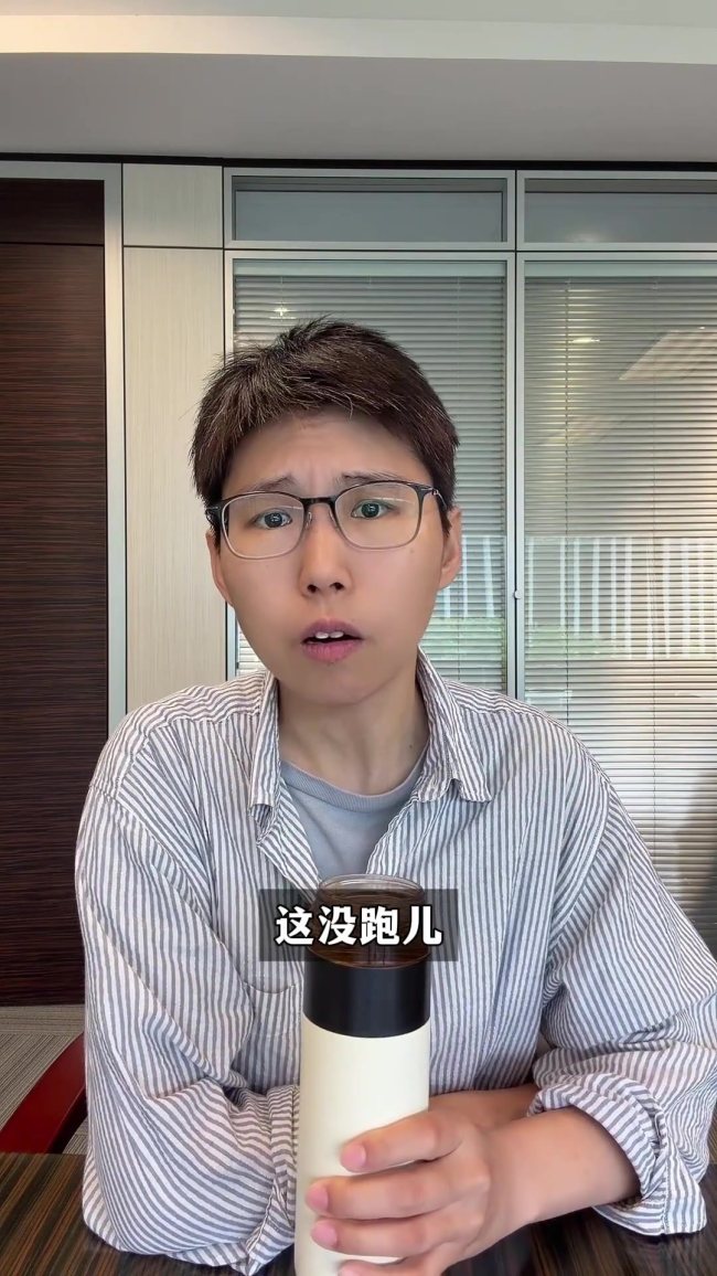 按喇叭怎么就成“骂人”了 鸣笛引发路怒症