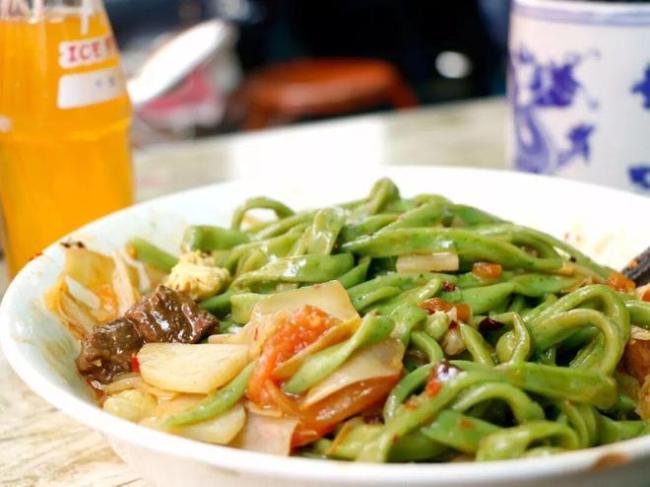 网友戏称西安面食为“褪黑素” 高碳水美食图谱