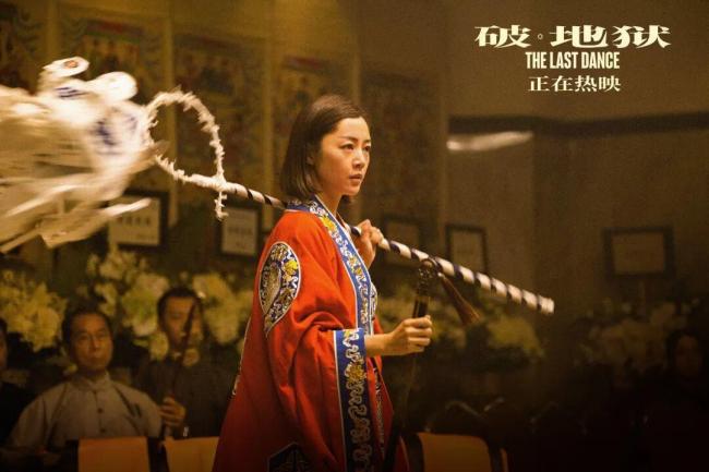 卫诗雅朱一龙百花奖现场交流伤情 分享受伤后心路历程
