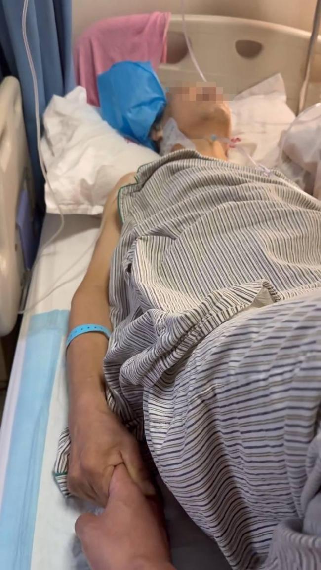 手术橡胶管遗留患者体内 卫健委介入 家属索赔遭拒引发争议