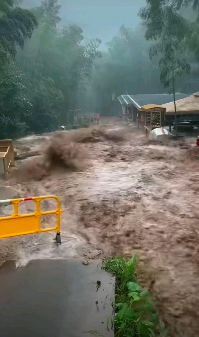 江苏宜兴山洪