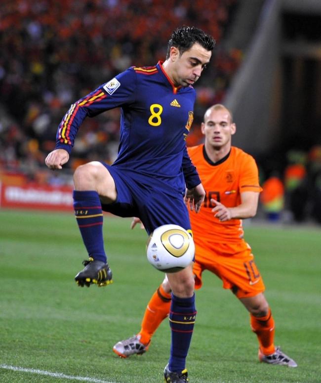 “荷兰足球的后裔”执教荷兰队，有没有搞头？ 哈维接棒橙衣军团