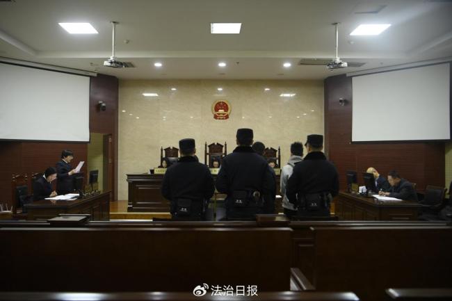 夫妻通过假离婚买奢侈品等手段洗钱