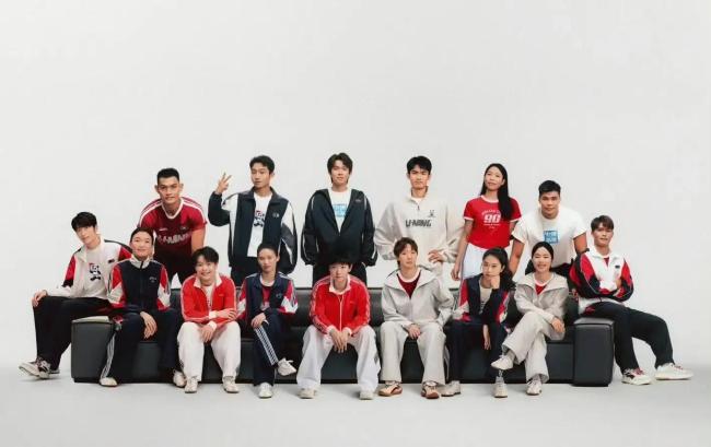 孙颖莎大C位登GQ封面惹争议 荣誉与热度之争