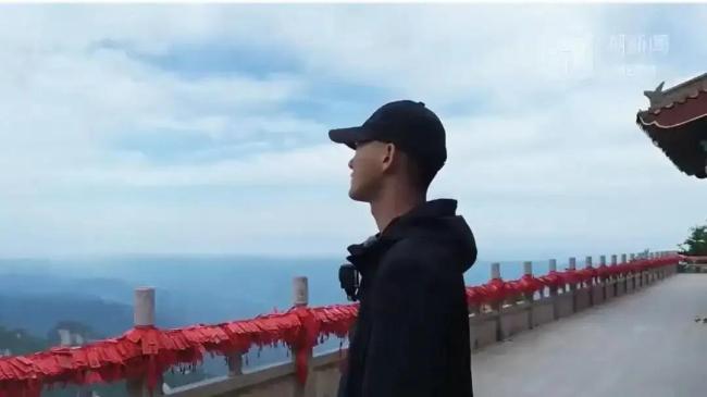 月薪6万老君山观察员下山 30天“神仙岗”体验结束