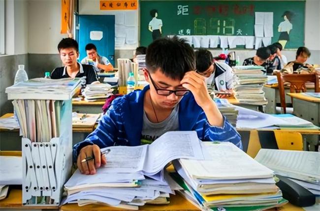 开学季家长和老师如何调整心态 理解孩子情绪是关键