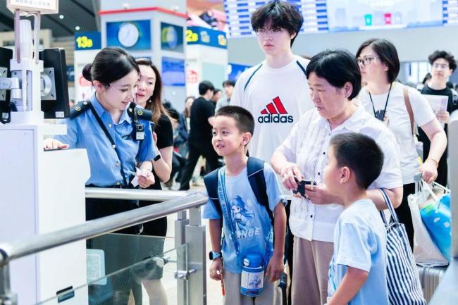 儿童能否单独乘火车出行?官方解答 暑期出行提示