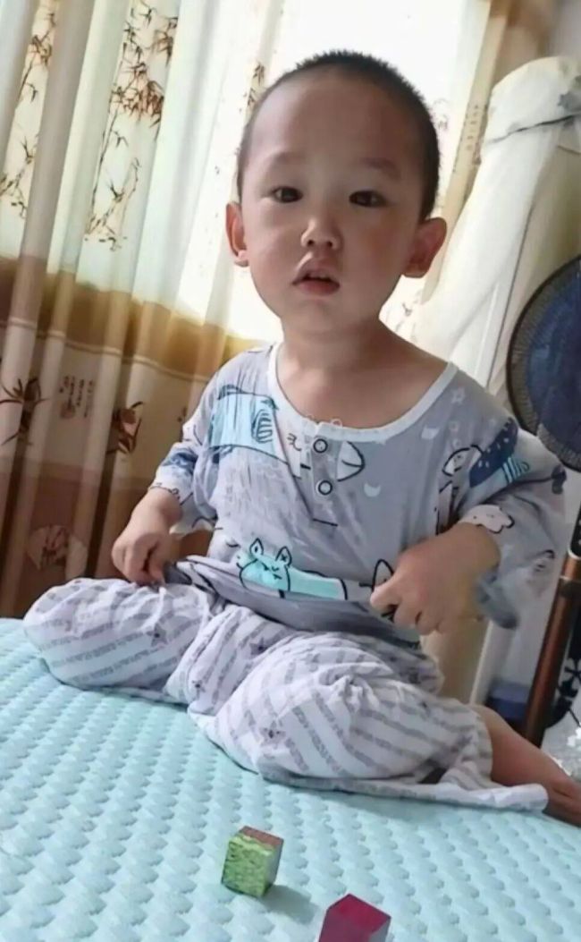贵州2岁幼童走失已20小时多方搜寻 全城紧急动员寻找线索