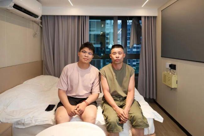 患胃癌晚期博士生已化疗25次 社会温暖助其抗争命运